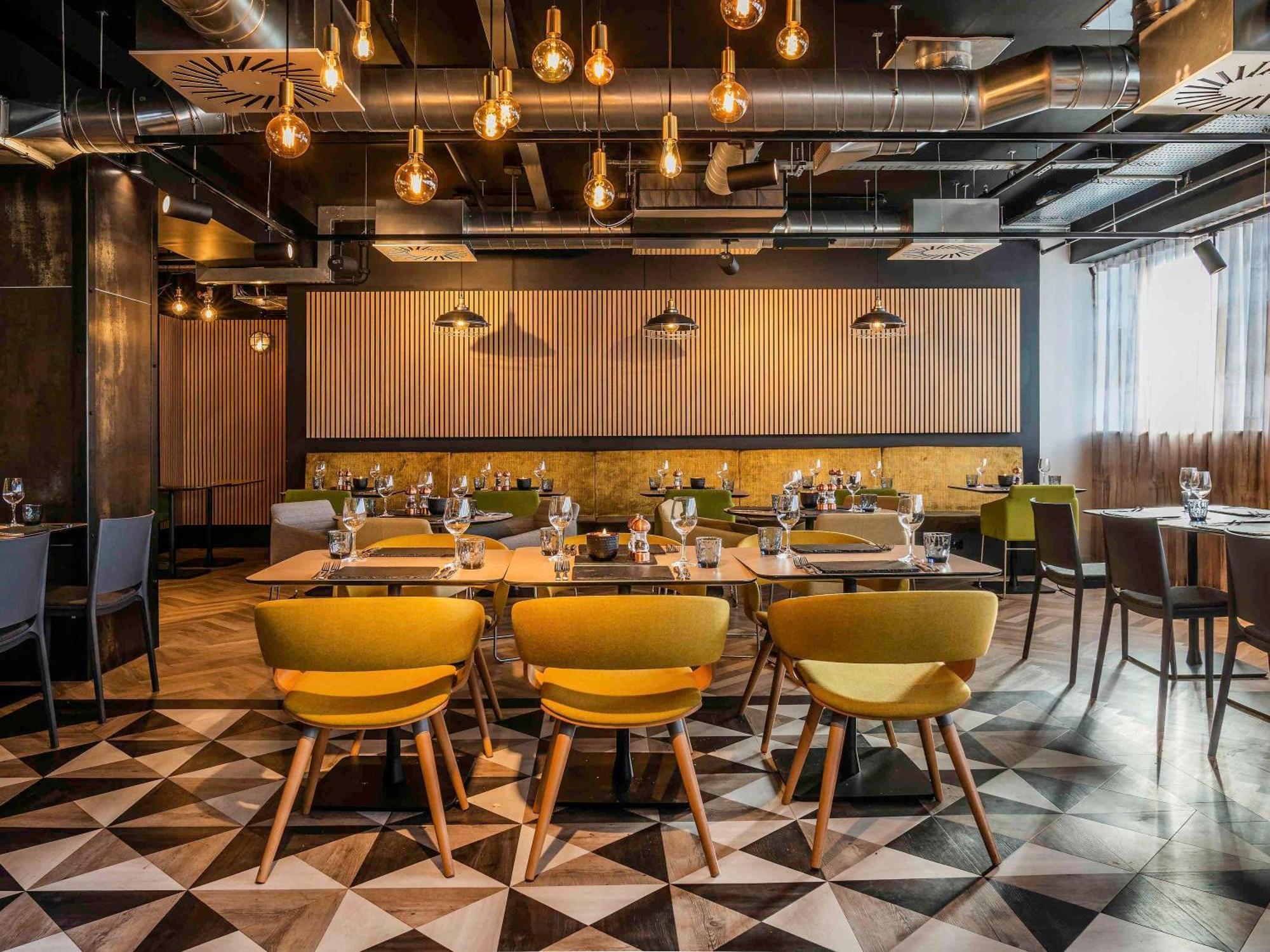 Mercure Newport Екстериор снимка