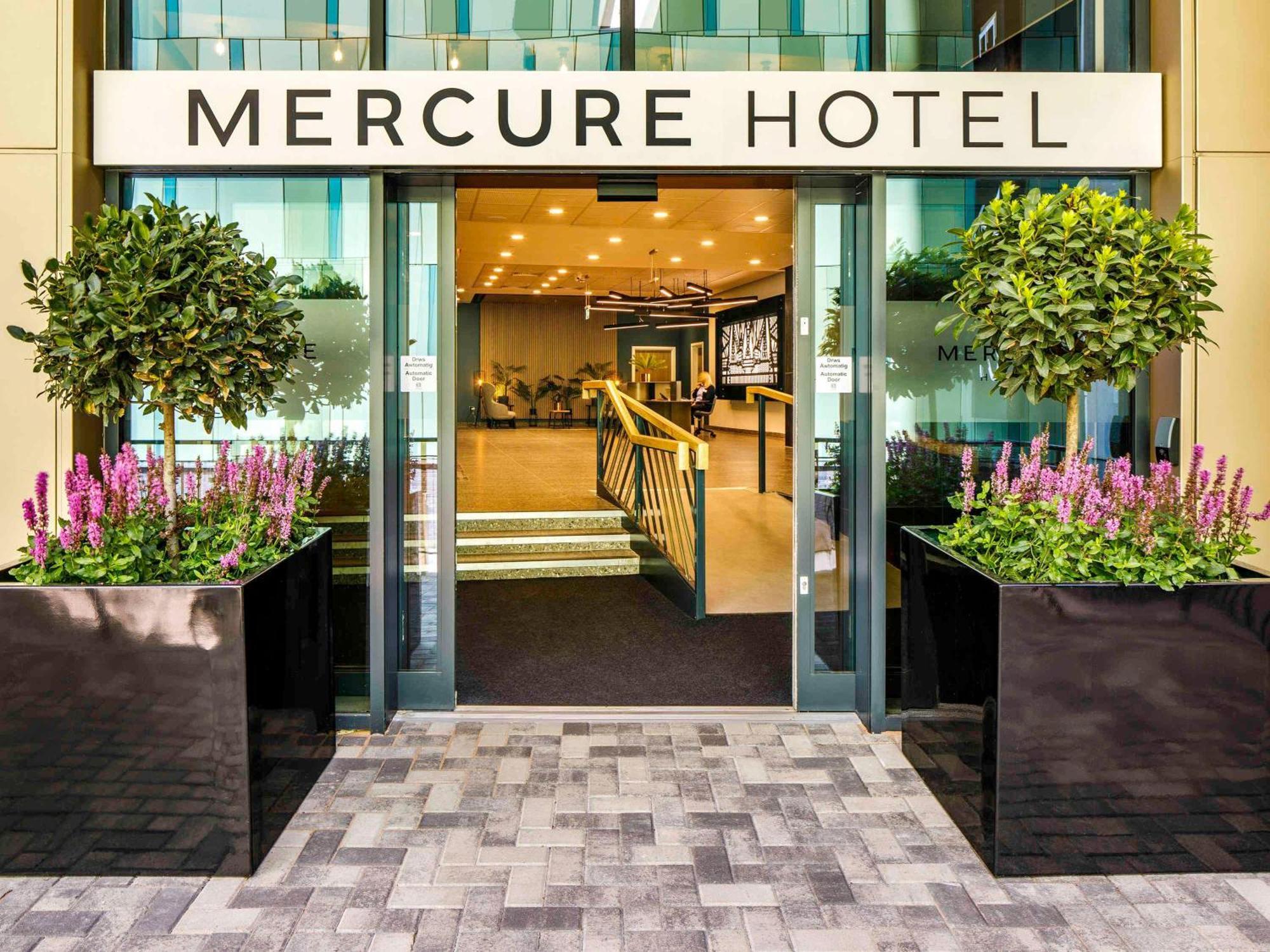 Mercure Newport Екстериор снимка