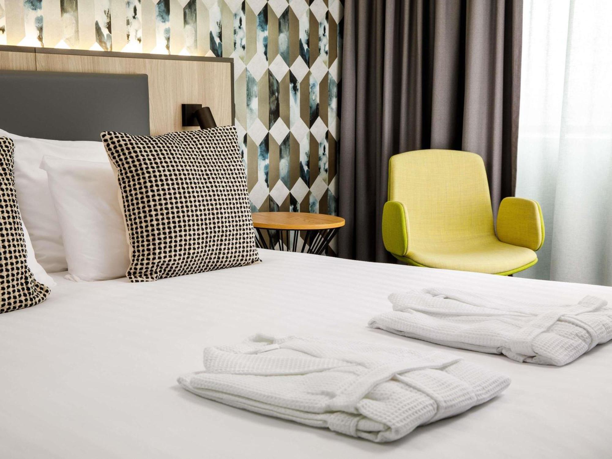 Mercure Newport Екстериор снимка
