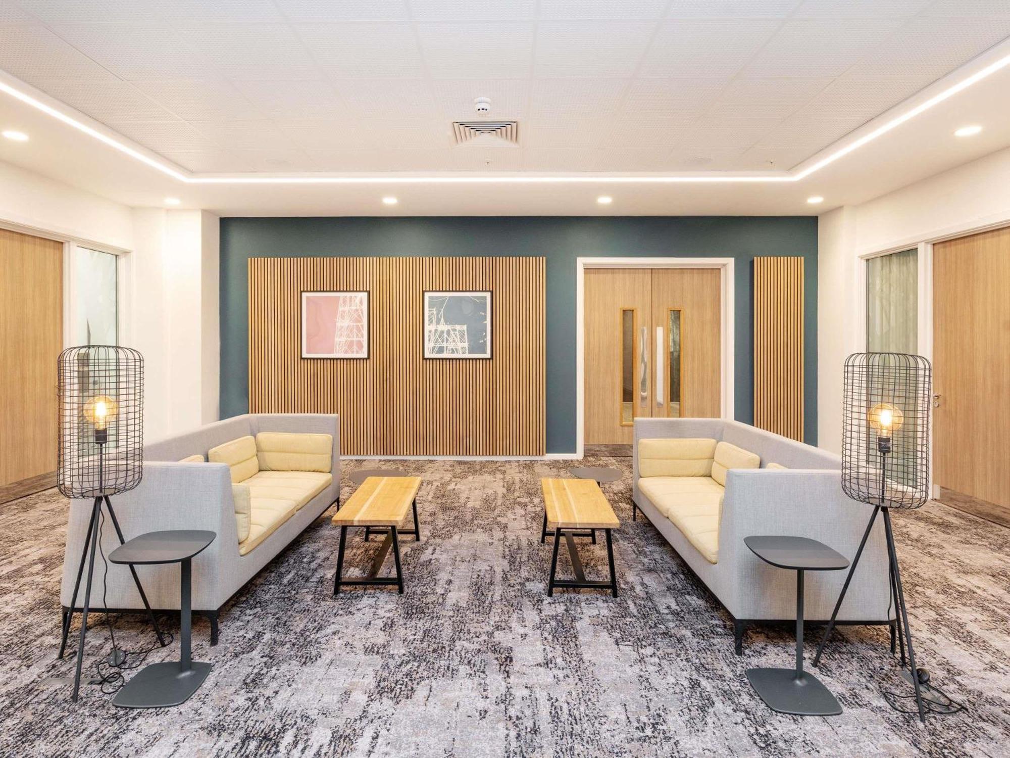 Mercure Newport Екстериор снимка