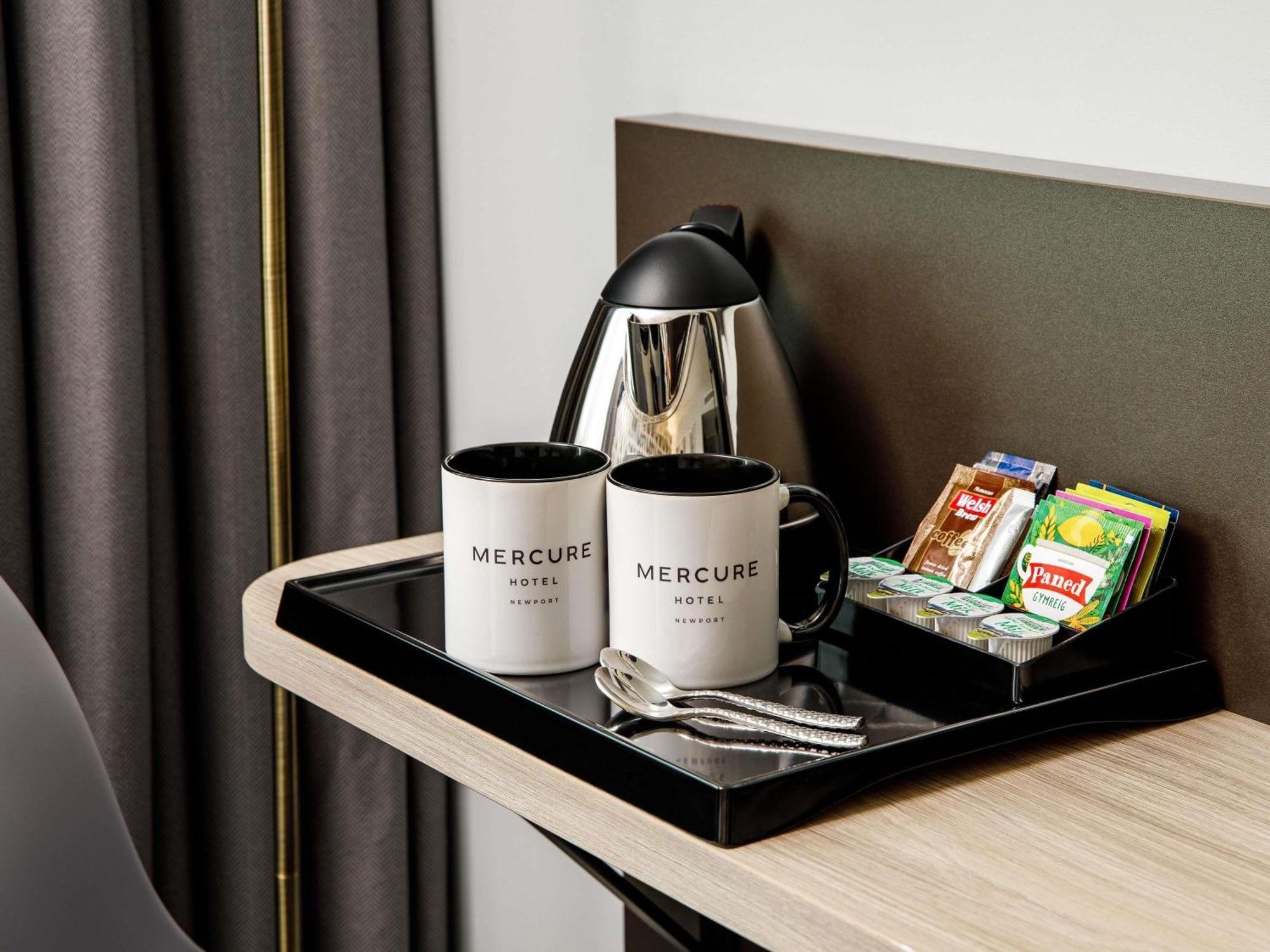 Mercure Newport Екстериор снимка